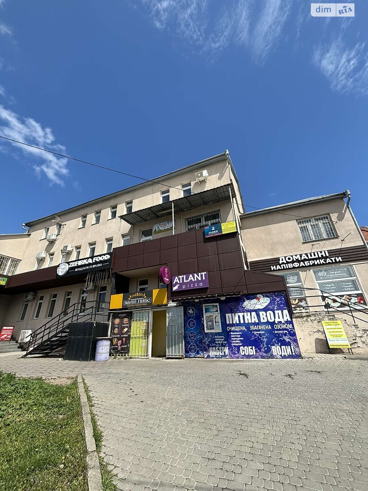 Коммерческое помещение в Хмельницком, сдам в аренду по Зализняка Максима улица 4/2, район Озёрный, цена: 22 000 грн за объект фото 1 Коммерческое помещение в Хмельницком, сдам в аренду по Зализняка Максима улица 4/2, район Озёрный, цена: 22 000 грн за объект фото 1