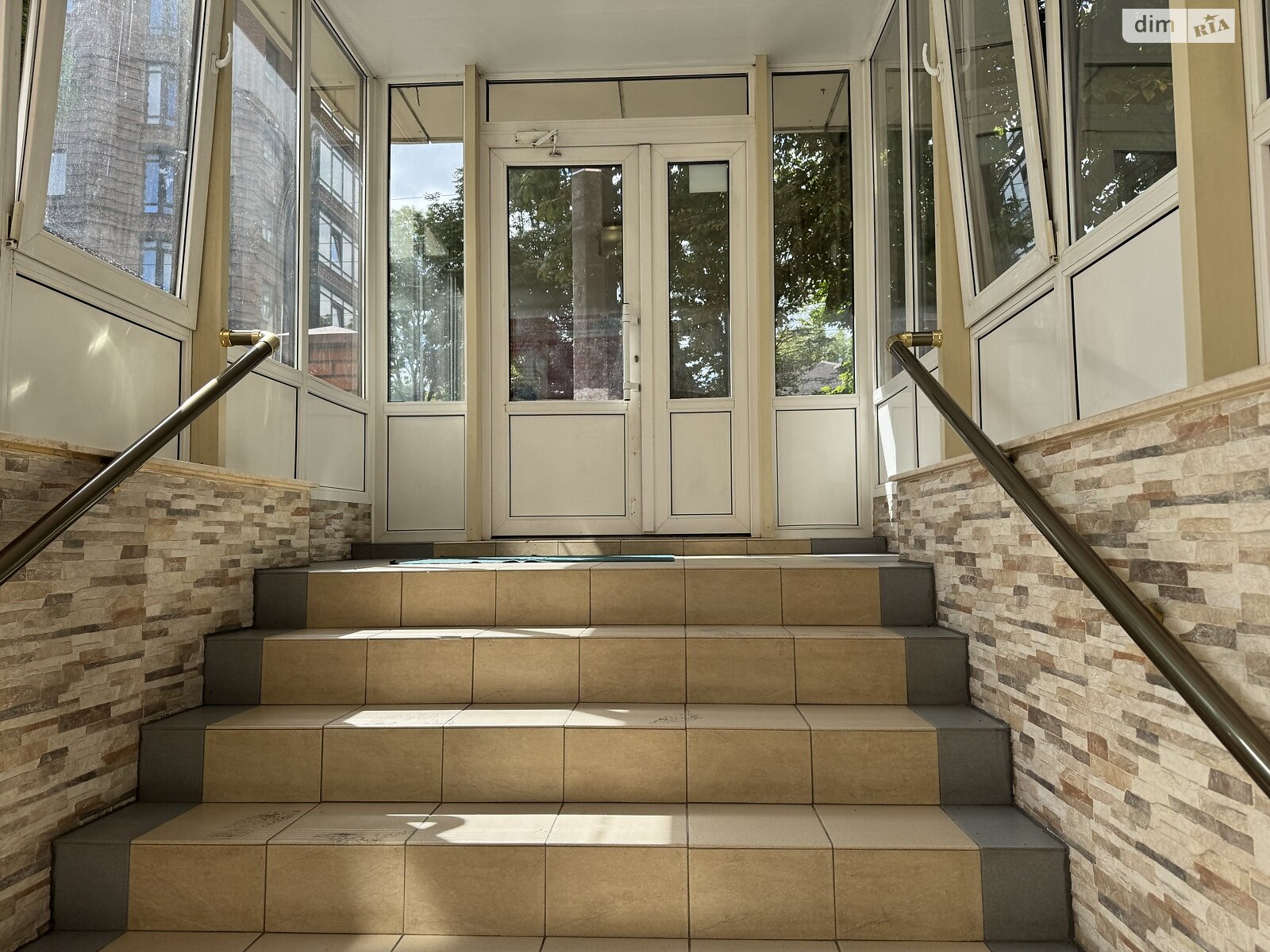 Коммерческое помещение в Хмельницком, сдам в аренду по Подольская улица 87, район Подол, цена: 55 000 грн за объект фото 1 Коммерческое помещение в Хмельницком, сдам в аренду по Подольская улица 87, район Подол, цена: 55 000 грн за объект фото 1