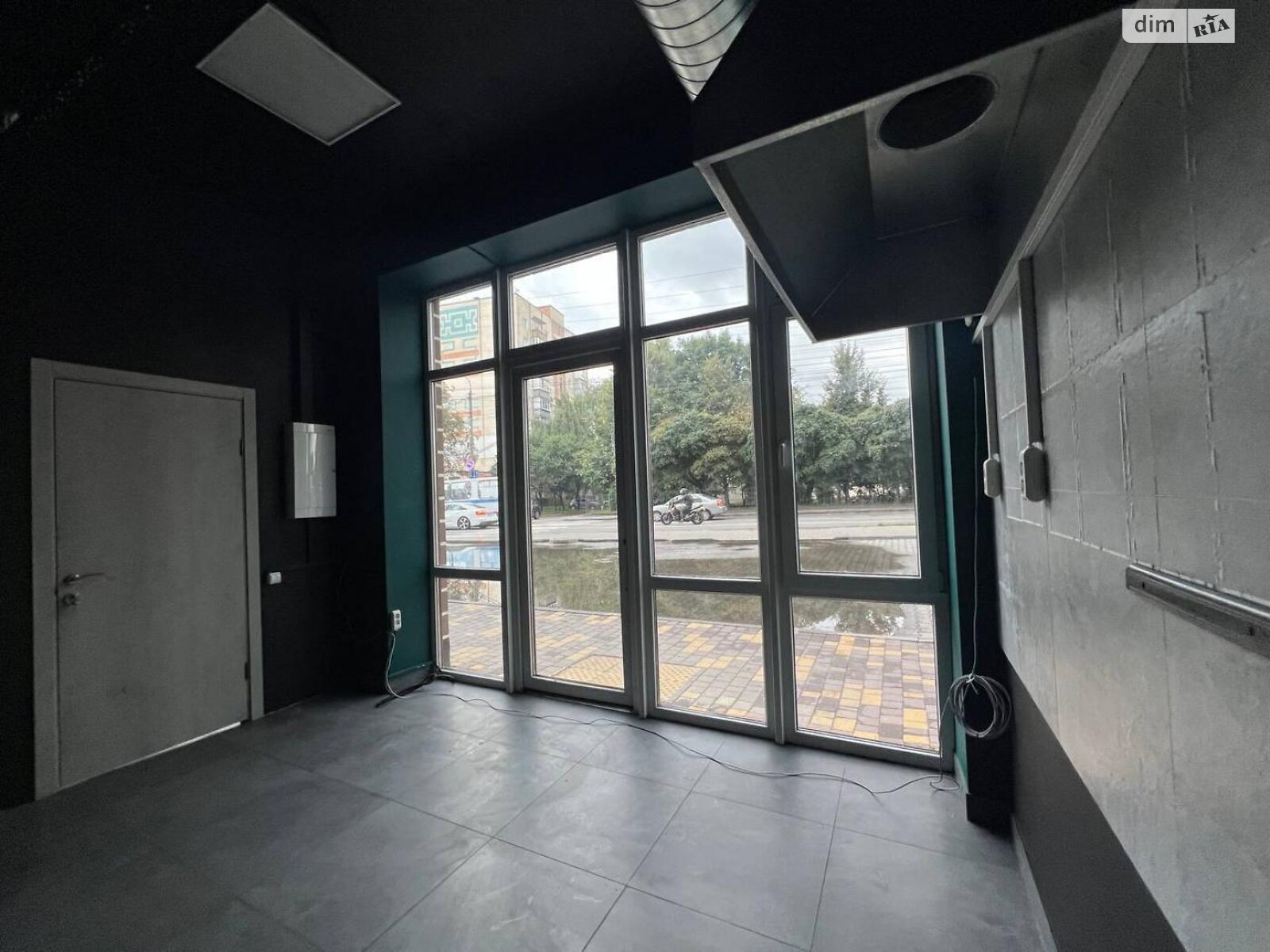 Коммерческое помещение в Хмельницком, Проскуровского Подполья улица, цена аренды: 250 980 грн за объект фото 1 Коммерческое помещение в Хмельницком, Проскуровского Подполья улица, цена аренды: 250 980 грн за объект фото 1