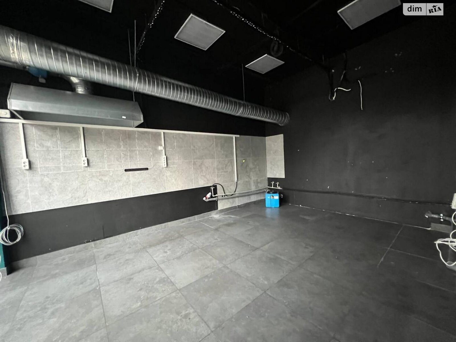 Коммерческое помещение в Хмельницком, Проскуровского Подполья улица, цена аренды: 250 980 грн за объект фото 1 Коммерческое помещение в Хмельницком, Проскуровского Подполья улица, цена аренды: 250 980 грн за объект фото 1