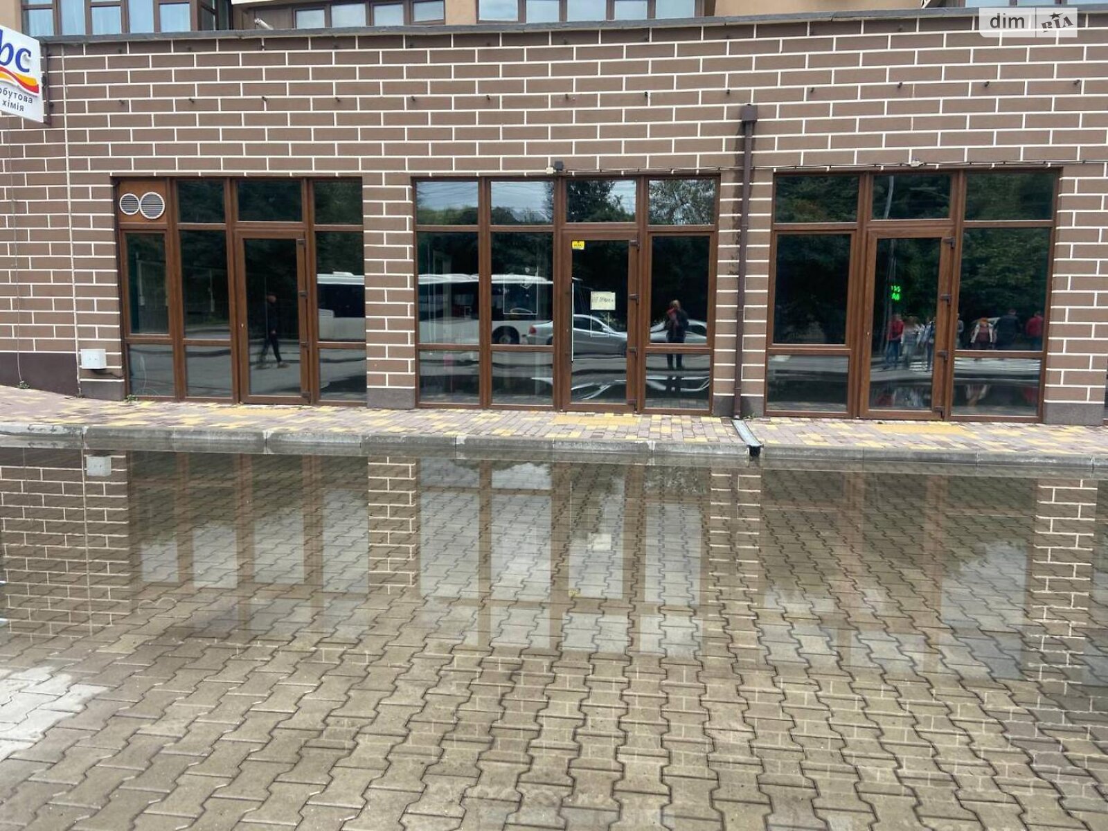 Коммерческое помещение в Хмельницком, Проскуровского Подполья улица, цена аренды: 250 980 грн за объект фото 1 Коммерческое помещение в Хмельницком, Проскуровского Подполья улица, цена аренды: 250 980 грн за объект фото 1