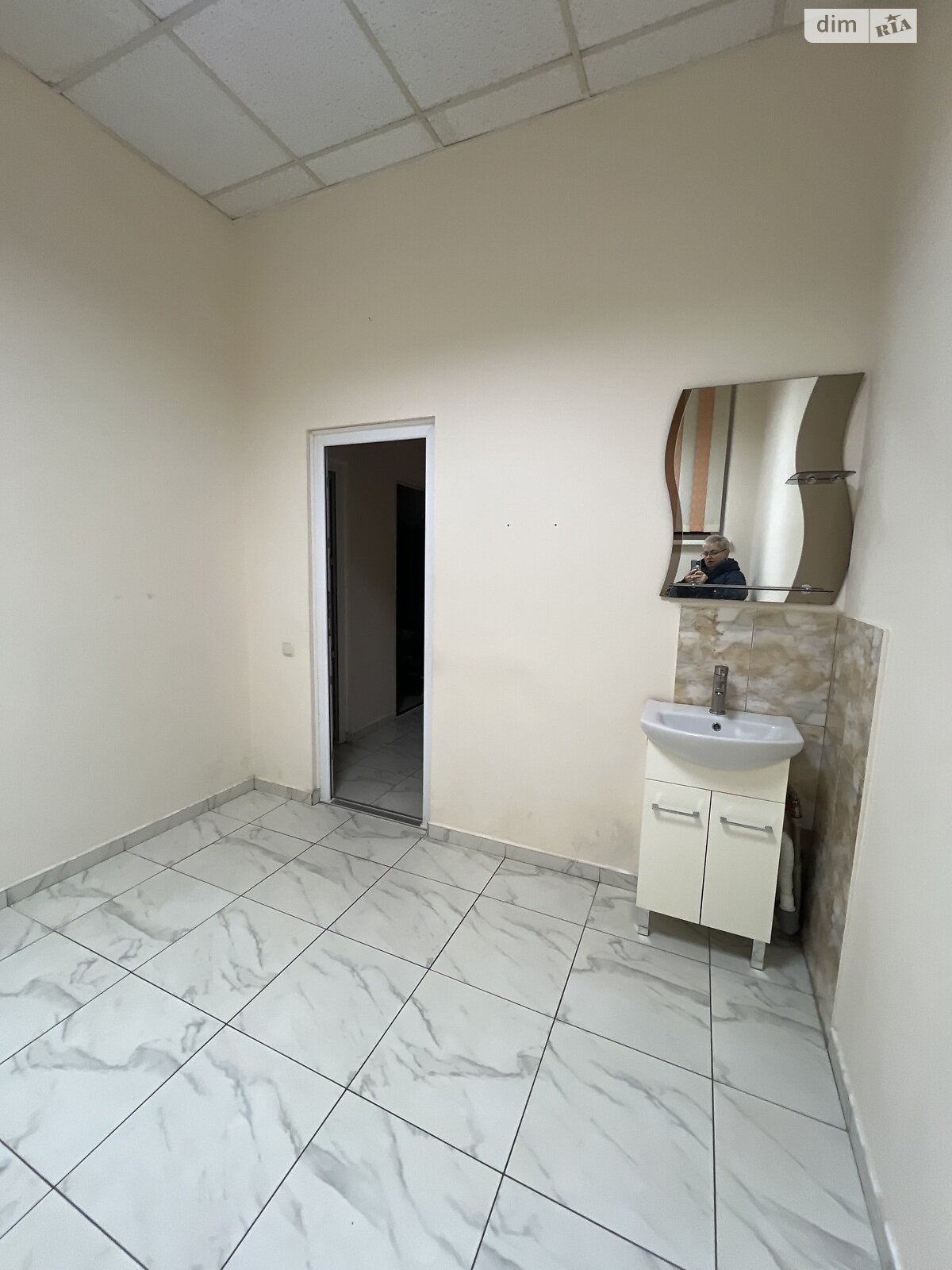 Коммерческое помещение в Хмельницком, сдам в аренду по Каменецкая улица 50, район Старый город (старый базар), цена: 4 243 грн за объект фото 1