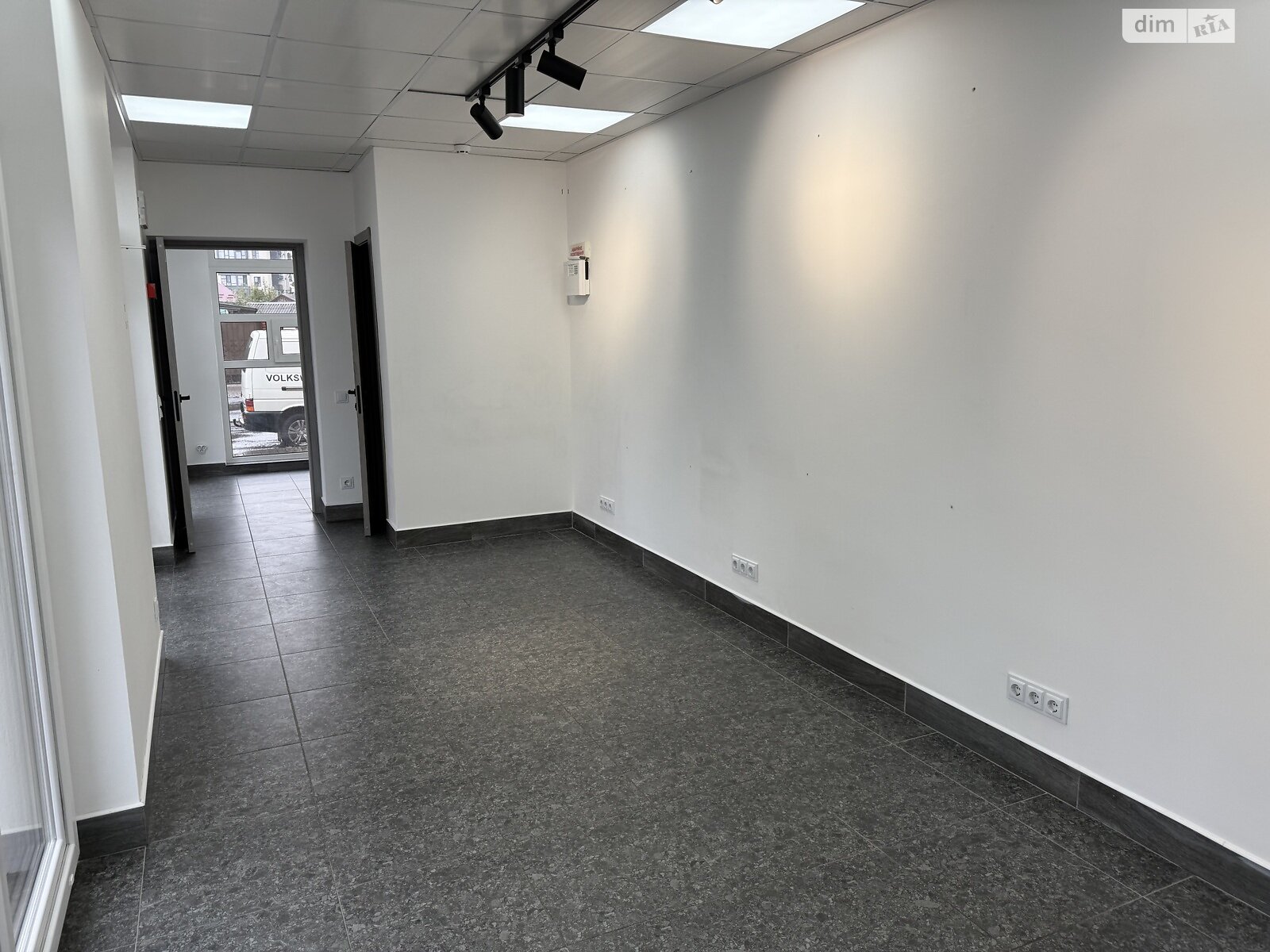 Комерційне приміщення в Хмельницькому, здам в оренду по Проскурівського Підпілля вулиця, район Старе місто (старий базар), ціна: 22 000 грн за об’єкт фото 1