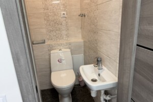 Комерційне приміщення в Хмельницькому, здам в оренду по Проскурівського Підпілля вулиця, район Старе місто (старий базар), ціна: 22 000 грн за об’єкт фото 2