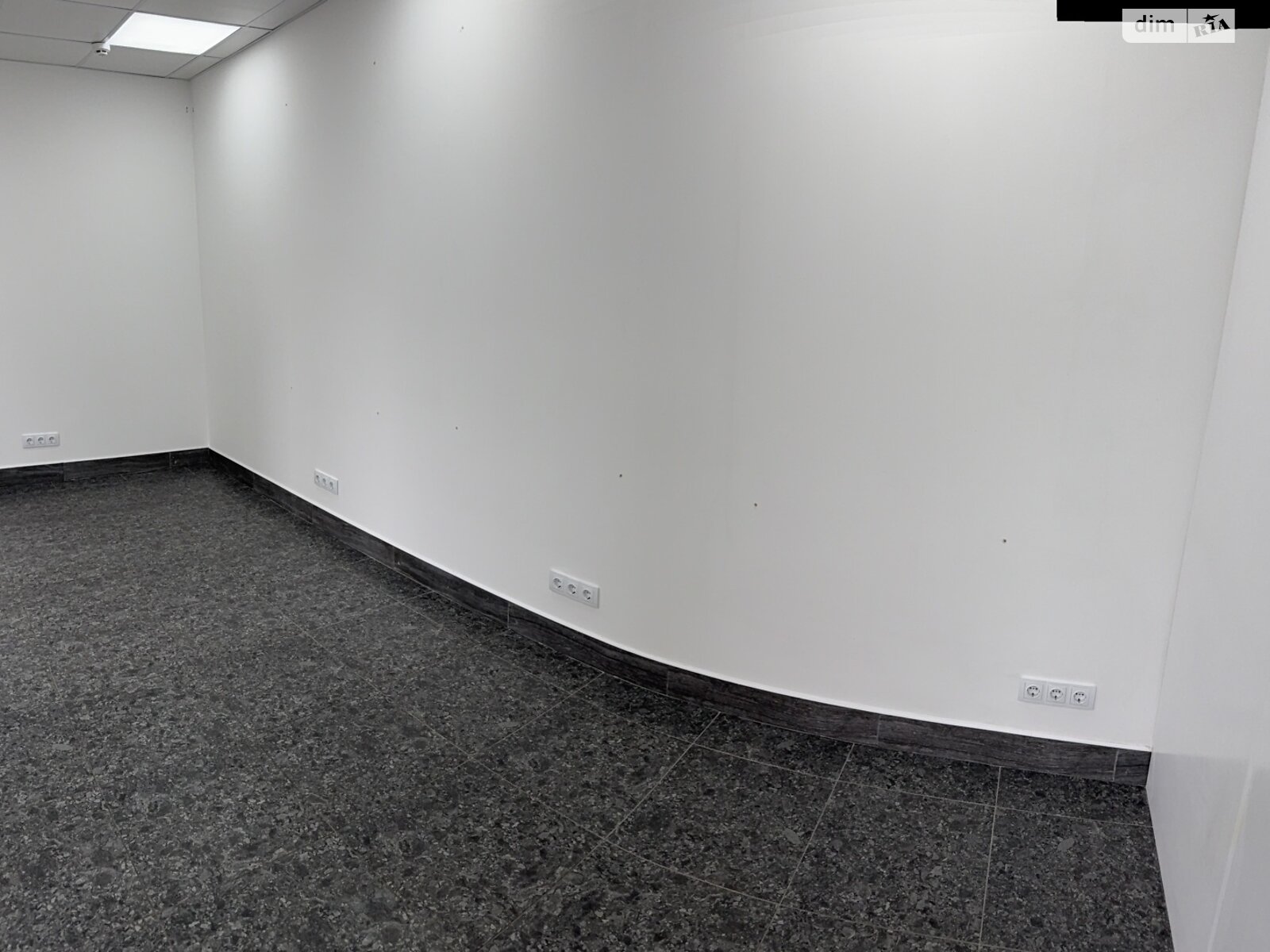 Комерційне приміщення в Хмельницькому, здам в оренду по Проскурівського Підпілля вулиця, район Старе місто (старий базар), ціна: 22 000 грн за об’єкт фото 1