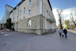 Комерційне приміщення в Хмельницькому, здам в оренду по Героїв Маріуполя (Гагаріна) вулиця 5, район Центр, ціна: 150 000 грн за об’єкт фото 2