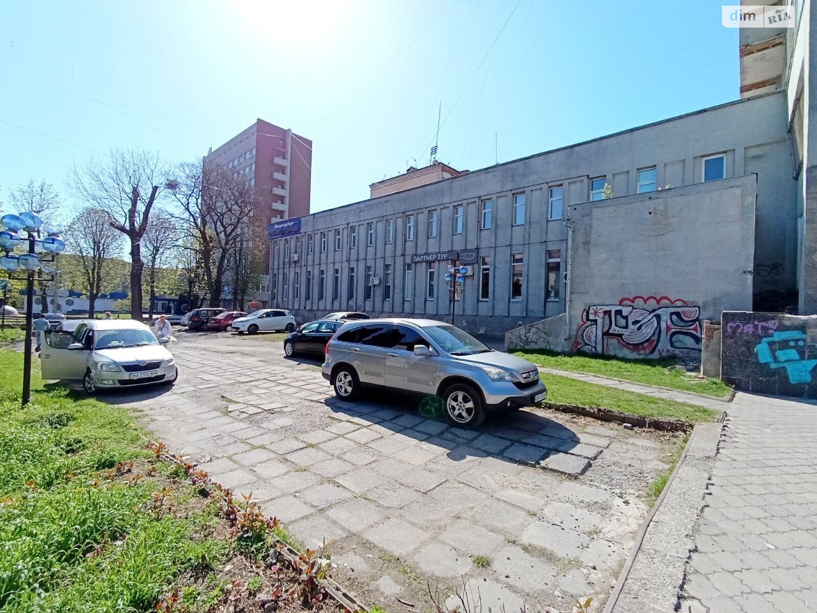 Комерційне приміщення в Хмельницькому, здам в оренду по Героїв Майдану вулиця 10, район Центр, ціна: 2 200 грн за об’єкт фото 1 Комерційне приміщення в Хмельницькому, здам в оренду по Героїв Майдану вулиця 10, район Центр, ціна: 2 200 грн за об’єкт фото 1