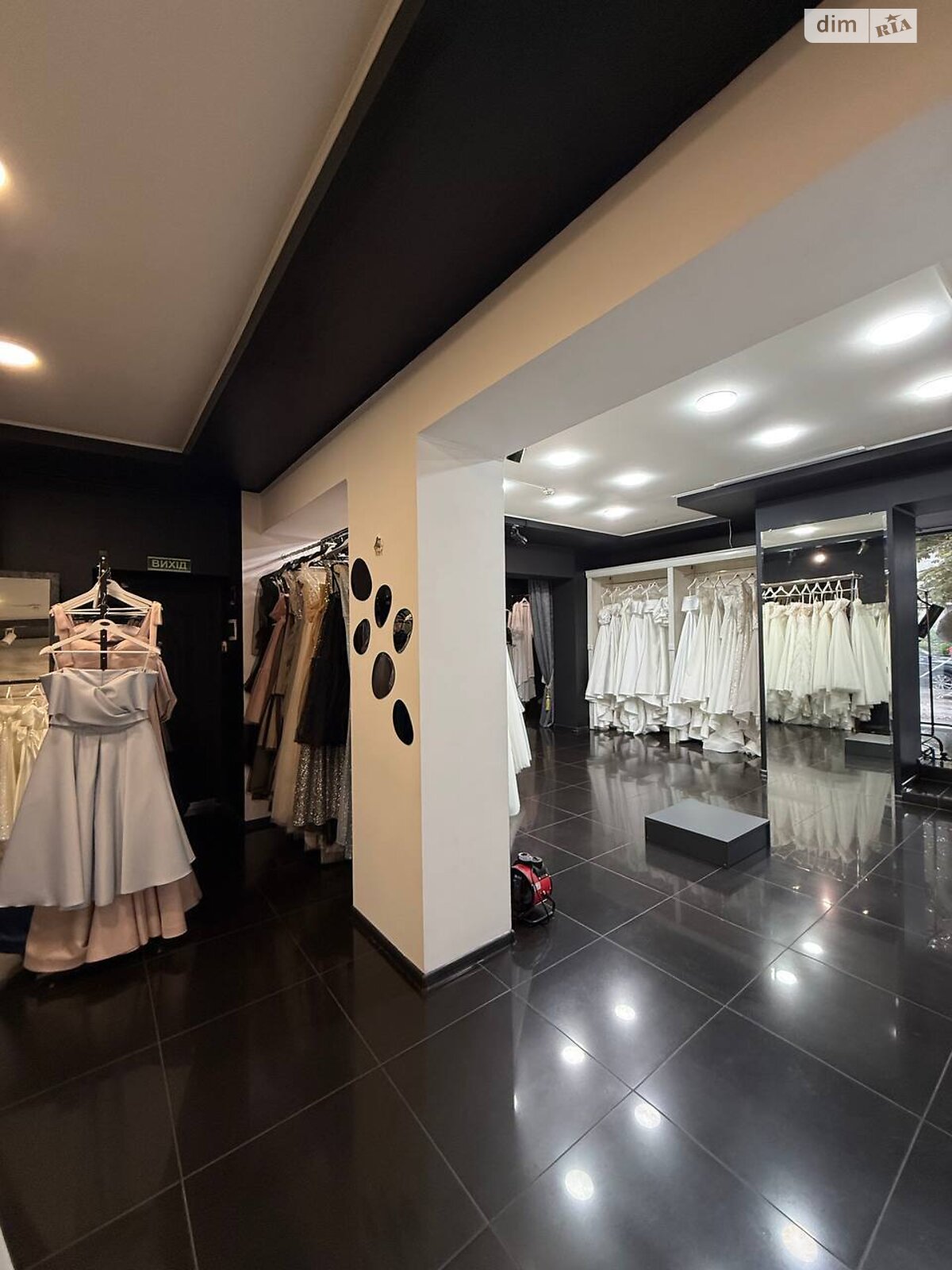 Коммерческое помещение в Хмельницком, сдам в аренду по Грушевского Михаила улица, район Центр, цена: 30 000 грн за объект фото 1 Коммерческое помещение в Хмельницком, сдам в аренду по Грушевского Михаила улица, район Центр, цена: 30 000 грн за объект фото 1