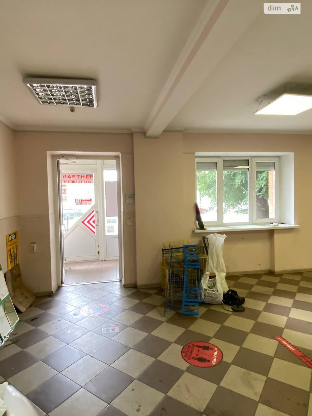 Комерційне приміщення в Хмельницькому, здам в оренду по Проскурівська вулиця 109, район Центр, ціна: 25 000 грн за об’єкт фото 1 Комерційне приміщення в Хмельницькому, здам в оренду по Проскурівська вулиця 109, район Центр, ціна: 25 000 грн за об’єкт фото 1