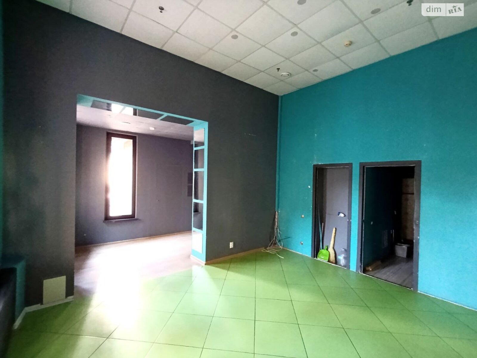 Коммерческое помещение в Хмельницком, сдам в аренду по Проскуровская улица, район Центр, цена: 24 990 грн за объект фото 1 Коммерческое помещение в Хмельницком, сдам в аренду по Проскуровская улица, район Центр, цена: 24 990 грн за объект фото 1