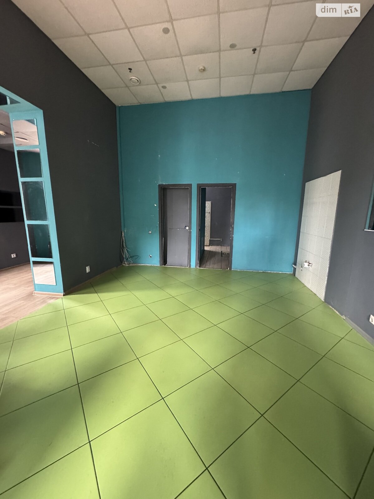 Коммерческое помещение в Хмельницком, сдам в аренду по Проскуровская улица, район Центр, цена: 24 990 грн за объект фото 1 Коммерческое помещение в Хмельницком, сдам в аренду по Проскуровская улица, район Центр, цена: 24 990 грн за объект фото 1