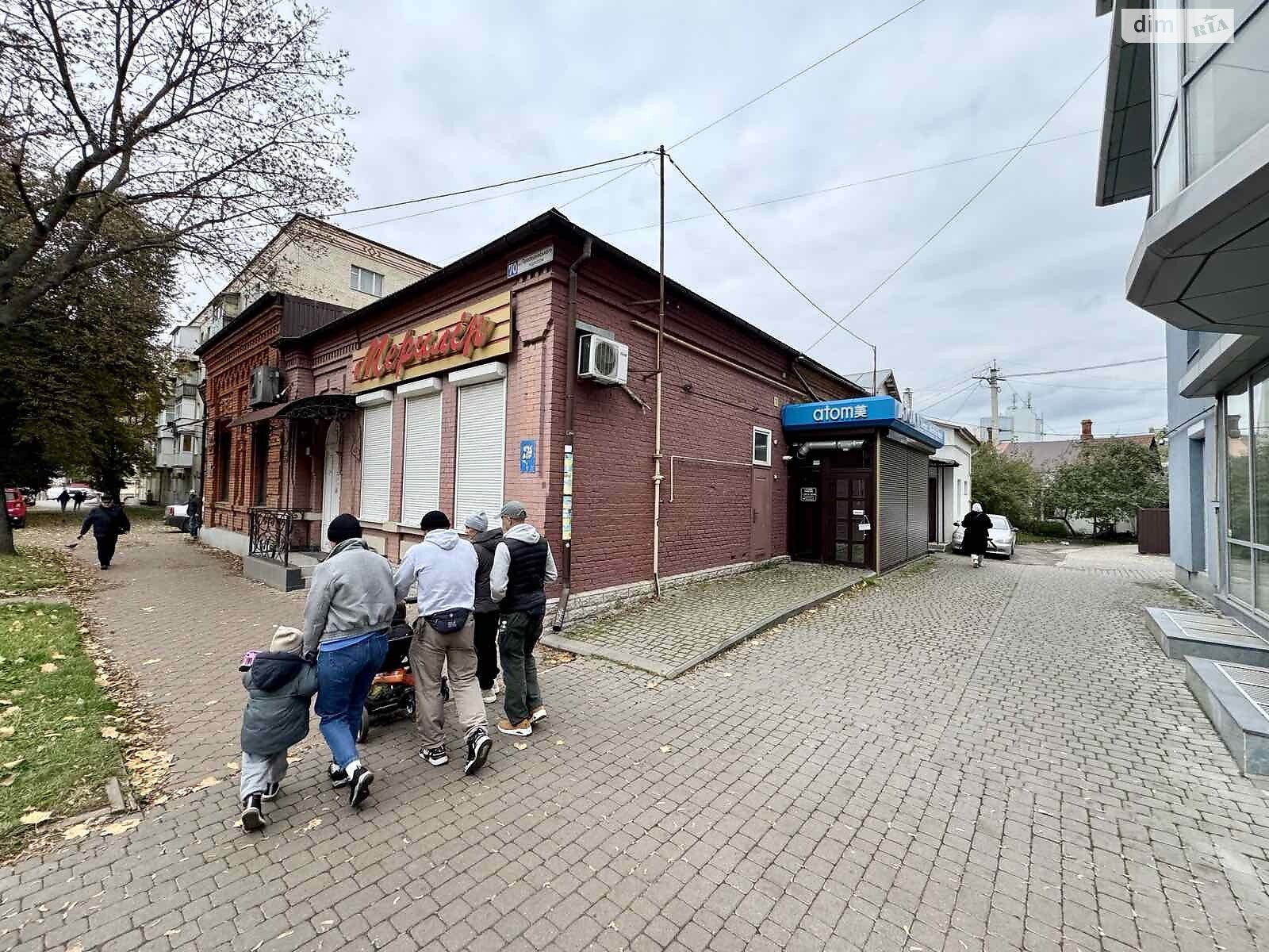 Комерційне приміщення в Хмельницькому, здам в оренду по Проскурівського Підпілля вулиця 70, район Центр, ціна: 13 000 грн за об’єкт фото 1 Комерційне приміщення в Хмельницькому, здам в оренду по Проскурівського Підпілля вулиця 70, район Центр, ціна: 13 000 грн за об’єкт фото 1