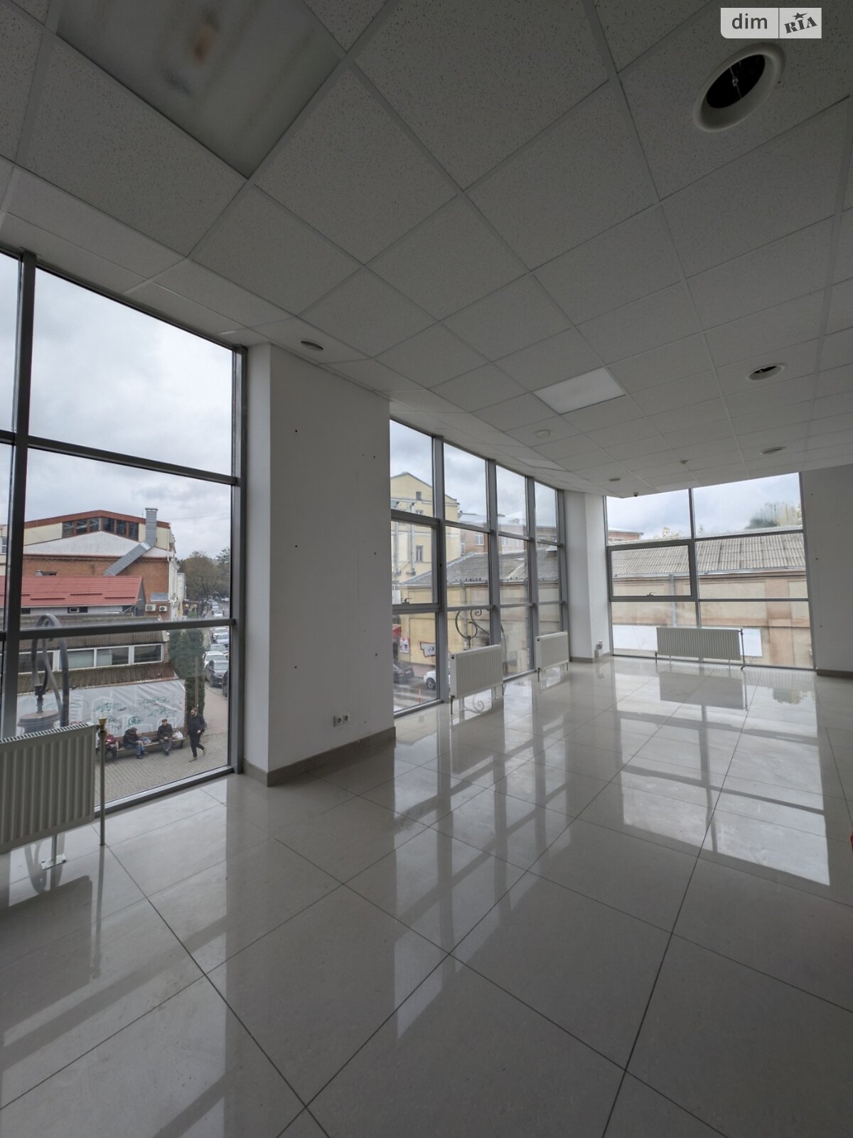 Коммерческое помещение в Хмельницком, сдам в аренду по Проскуровского Подполья улица 61, район Центр, цена: 32 500 грн за объект фото 1 Коммерческое помещение в Хмельницком, сдам в аренду по Проскуровского Подполья улица 61, район Центр, цена: 32 500 грн за объект фото 1