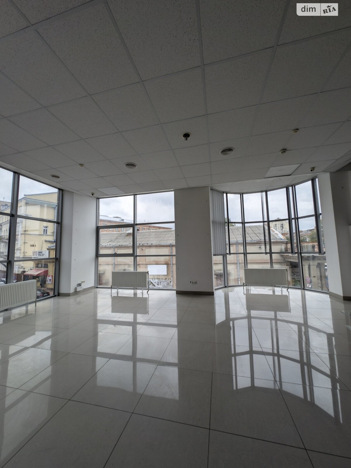 Коммерческое помещение в Хмельницком, сдам в аренду по Проскуровского Подполья улица 61, район Центр, цена: 32 500 грн за объект фото 1 Коммерческое помещение в Хмельницком, сдам в аренду по Проскуровского Подполья улица 61, район Центр, цена: 32 500 грн за объект фото 1