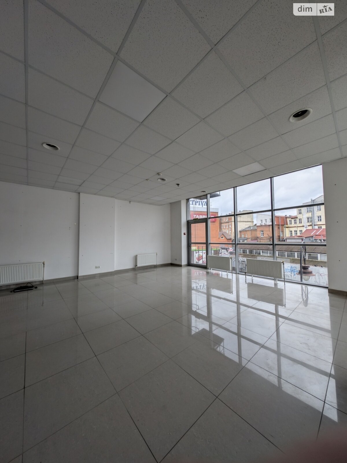 Коммерческое помещение в Хмельницком, сдам в аренду по Проскуровского Подполья улица 61, район Центр, цена: 32 500 грн за объект фото 1 Коммерческое помещение в Хмельницком, сдам в аренду по Проскуровского Подполья улица 61, район Центр, цена: 32 500 грн за объект фото 1