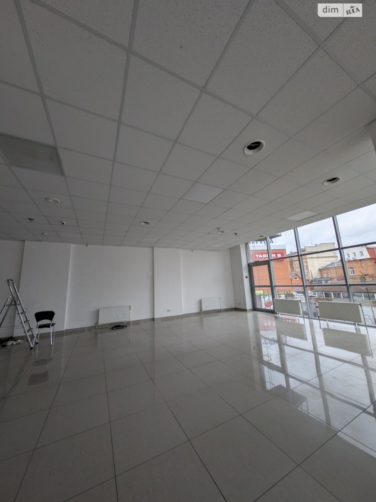 Коммерческое помещение в Хмельницком, сдам в аренду по Проскуровского Подполья улица 61, район Центр, цена: 32 500 грн за объект фото 1 Коммерческое помещение в Хмельницком, сдам в аренду по Проскуровского Подполья улица 61, район Центр, цена: 32 500 грн за объект фото 1