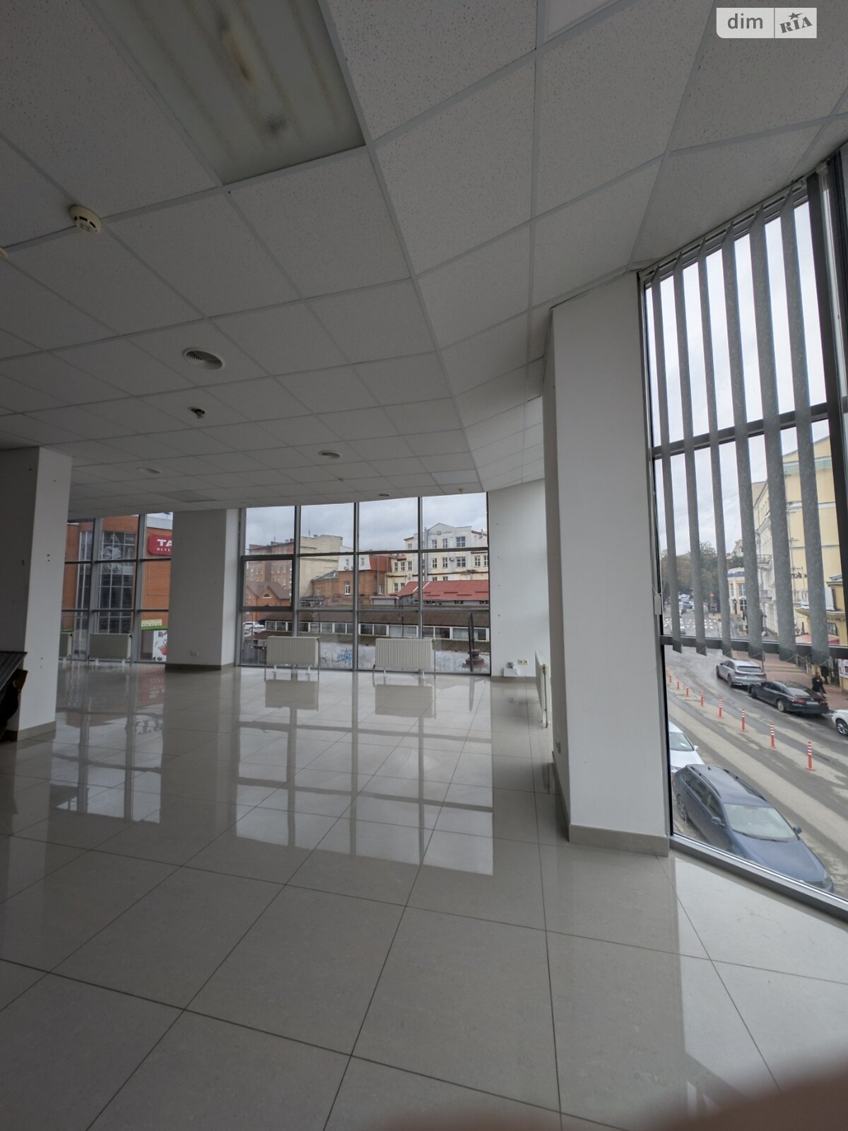 Коммерческое помещение в Хмельницком, сдам в аренду по Проскуровского Подполья улица 61, район Центр, цена: 32 500 грн за объект фото 1 Коммерческое помещение в Хмельницком, сдам в аренду по Проскуровского Подполья улица 61, район Центр, цена: 32 500 грн за объект фото 1