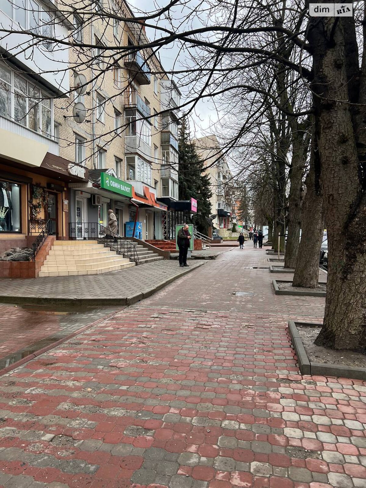 Комерційне приміщення в Хмельницькому, здам в оренду по Соборна вулиця, район Центр, ціна: 40 000 грн за об’єкт фото 1