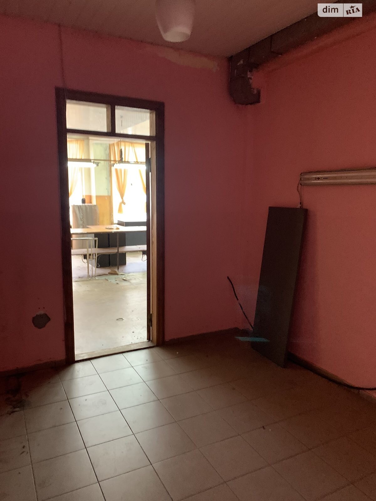 Комерційне приміщення в Хмельницькому, здам в оренду по Миру проспект 69, район Виставка, ціна: 38 000 грн за об’єкт фото 1 Комерційне приміщення в Хмельницькому, здам в оренду по Миру проспект 69, район Виставка, ціна: 38 000 грн за об’єкт фото 1