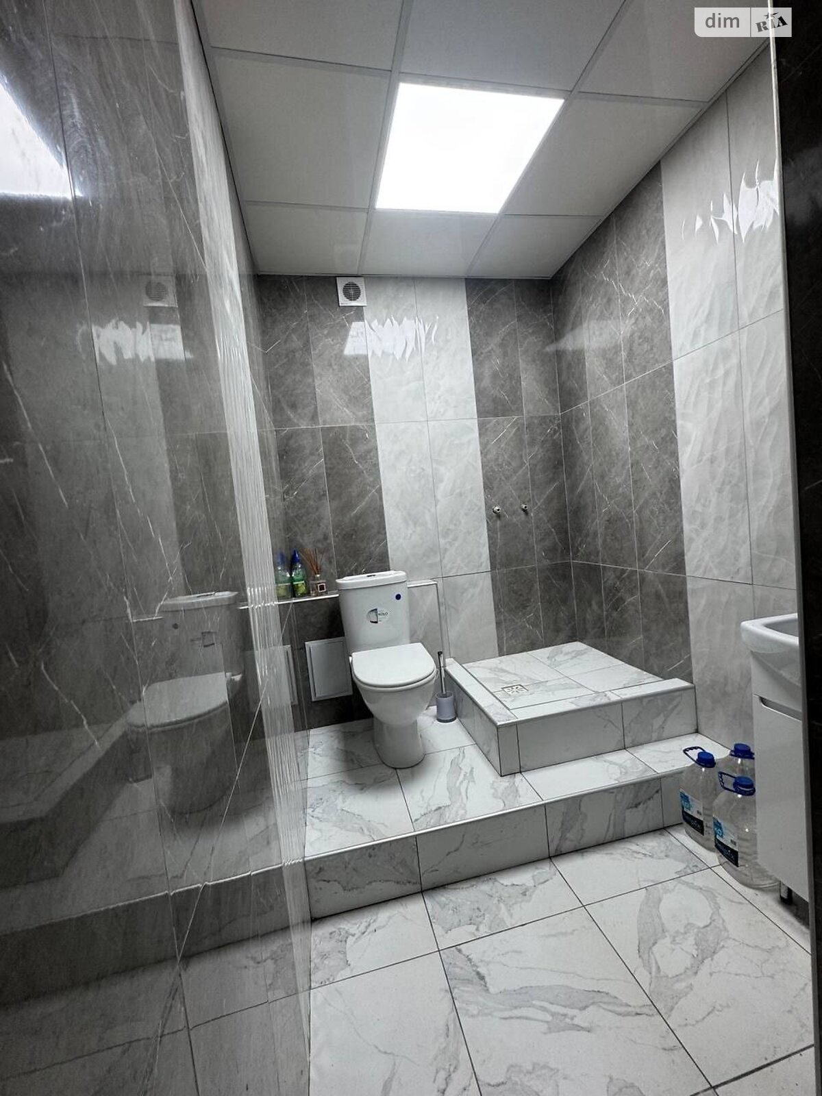 Коммерческое помещение в Хмельницком, сдам в аренду по Озерная улица 6/3, район Выставка, цена: 14 000 грн за объект фото 1