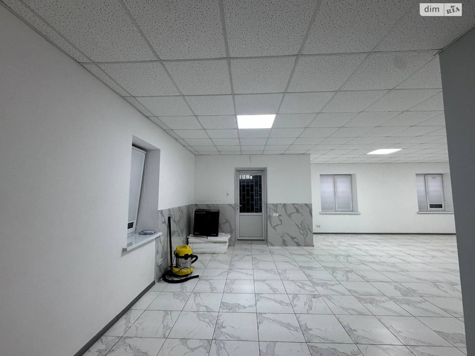 Коммерческое помещение в Хмельницком, сдам в аренду по Озерная улица 6/3, район Выставка, цена: 14 000 грн за объект фото 1