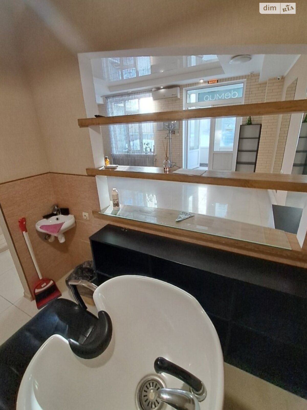 Коммерческое помещение в Хмельницком, сдам в аренду по Панаса Мирного улица 1/2, район Выставка, цена: 18 000 грн за объект фото 1