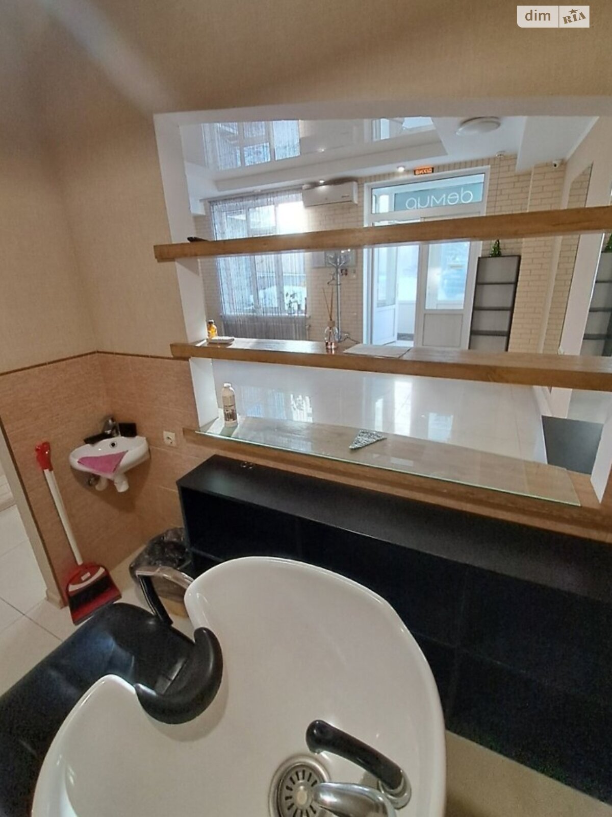 Коммерческое помещение в Хмельницком, сдам в аренду по Панаса Мирного улица 1/2, район Выставка, цена: 18 000 грн за объект фото 1