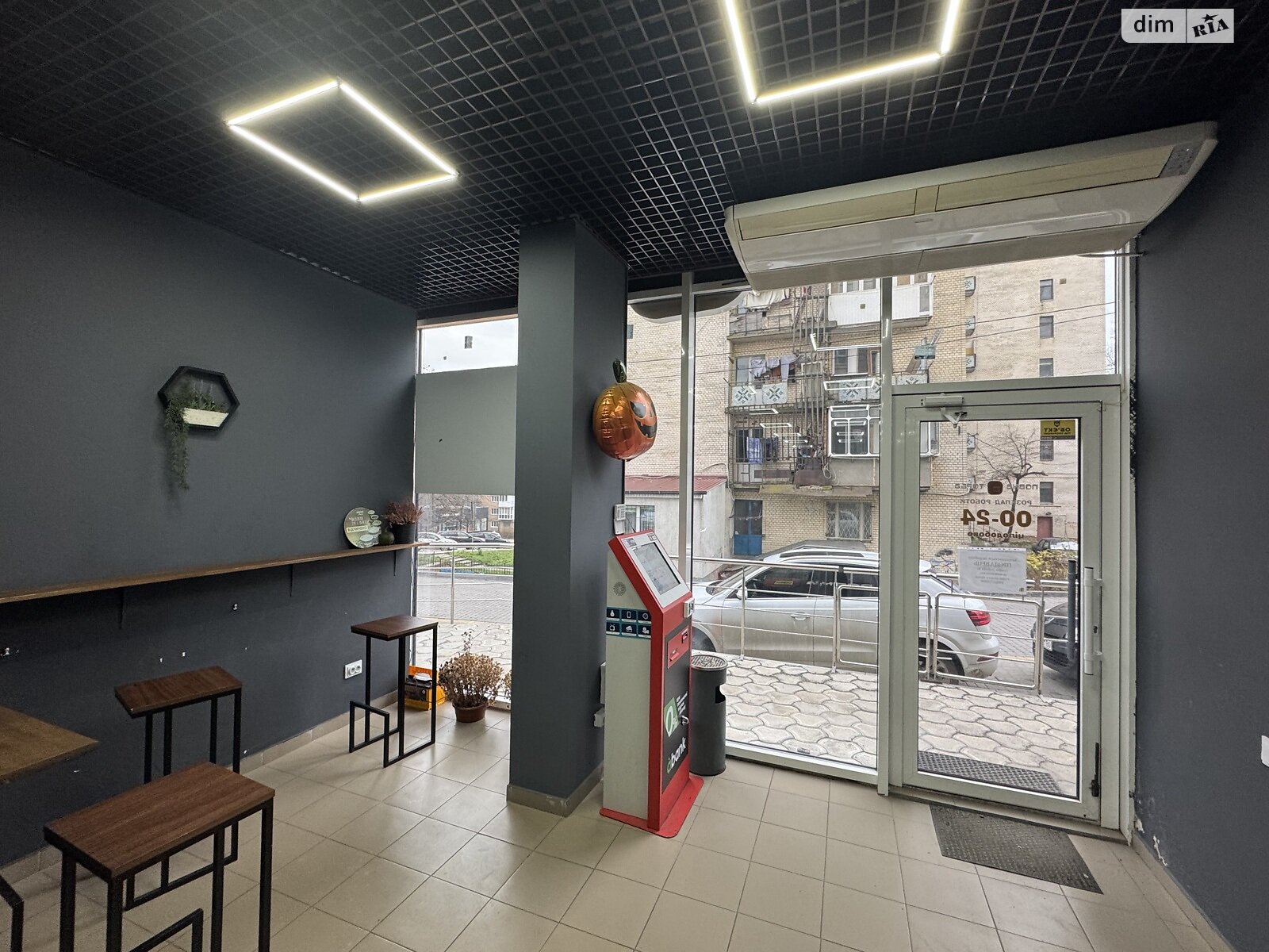 Комерційне приміщення в Хмельницькому, здам в оренду по Свободи вулиця 12А корпус 2, район Виставка, ціна: 35 409 грн за об’єкт фото 1