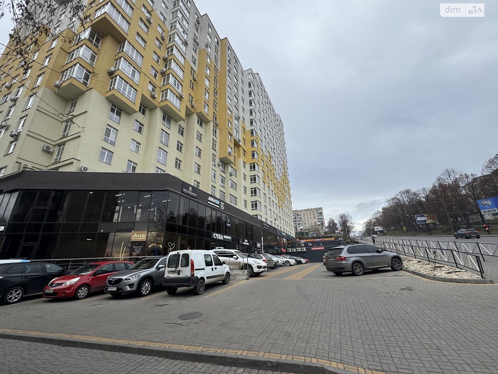 Комерційне приміщення в Хмельницькому, здам в оренду по Свободи вулиця 12А корпус 2, район Виставка, ціна: 35 409 грн за об’єкт фото 1