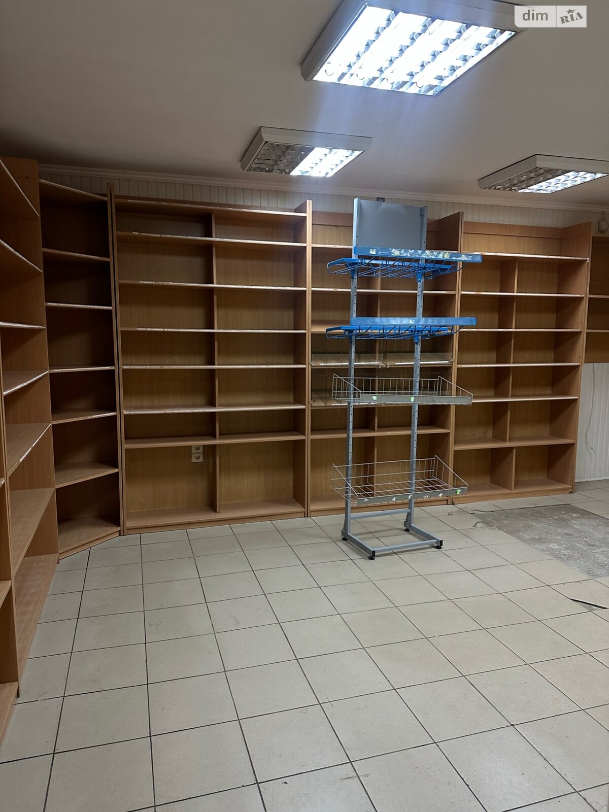 Комерційне приміщення в Хмельницькому, здам в оренду по Зарічанська вулиця 6/5, район Виставка, ціна: 6 000 грн за об’єкт фото 1 Комерційне приміщення в Хмельницькому, здам в оренду по Зарічанська вулиця 6/5, район Виставка, ціна: 6 000 грн за об’єкт фото 1