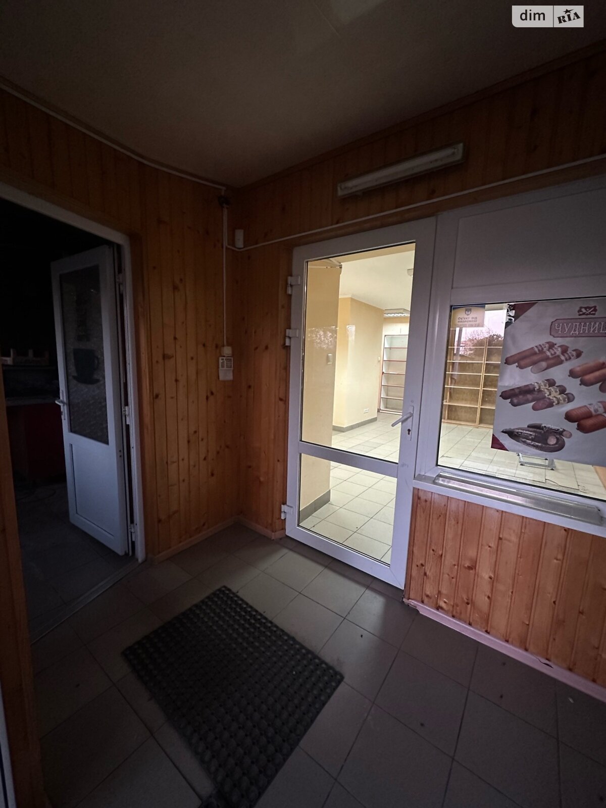 Комерційне приміщення в Хмельницькому, здам в оренду по Зарічанська вулиця 6/5, район Виставка, ціна: 6 000 грн за об’єкт фото 1 Комерційне приміщення в Хмельницькому, здам в оренду по Зарічанська вулиця 6/5, район Виставка, ціна: 6 000 грн за об’єкт фото 1