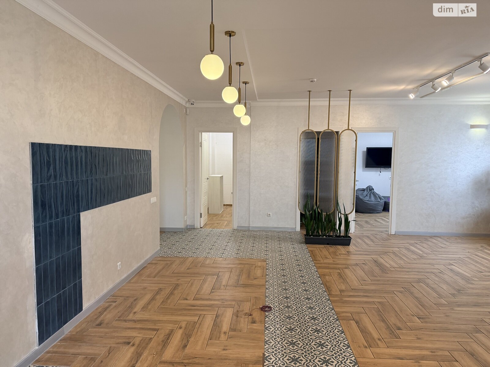 Коммерческое помещение в Хмельницком, сдам в аренду по Заречанская улица 26/1, район Выставка, цена: 20 000 грн за объект фото 1