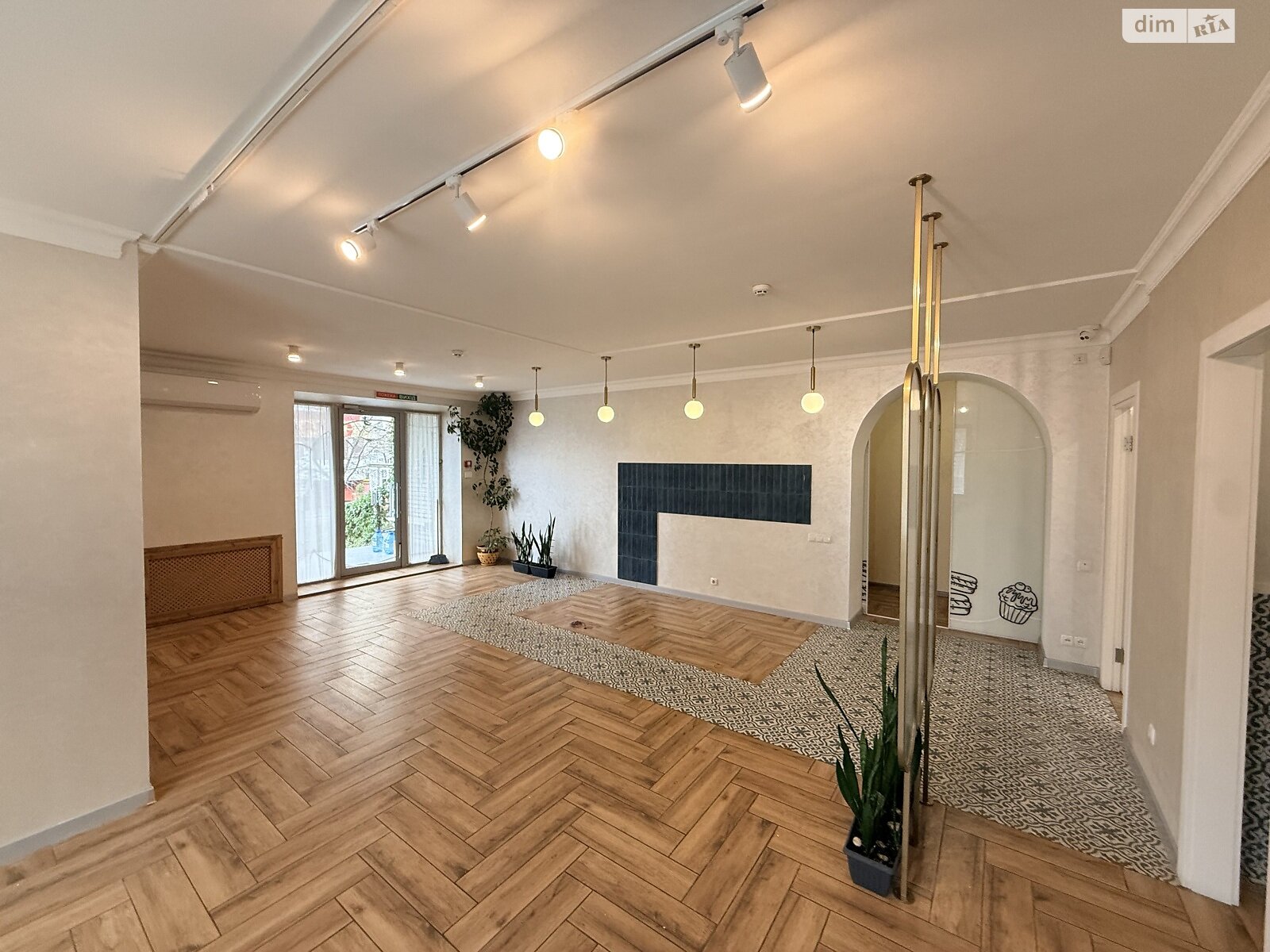 Коммерческое помещение в Хмельницком, сдам в аренду по Заречанская улица 26/1, район Выставка, цена: 20 000 грн за объект фото 1