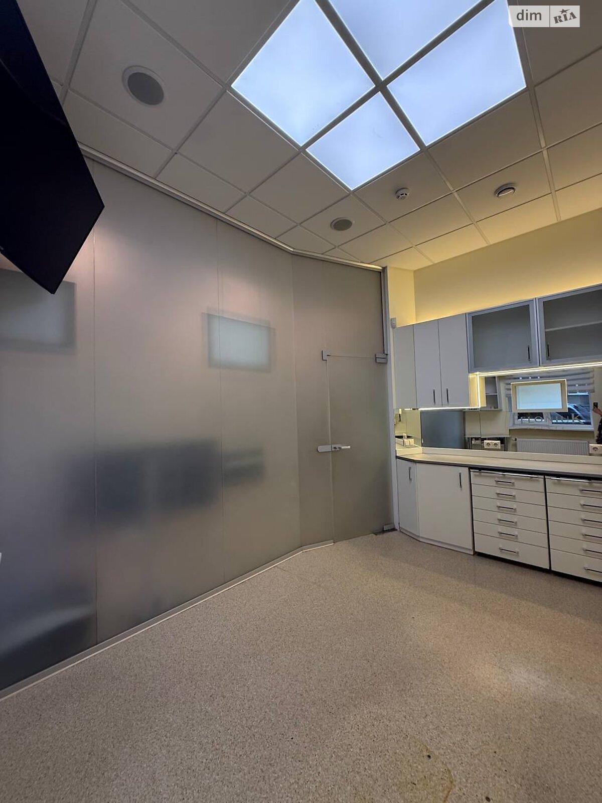 Коммерческое помещение в Хмельницком, сдам в аренду по Заречанская улица 11Е, район Выставка, цена: 43 290 грн за объект фото 1