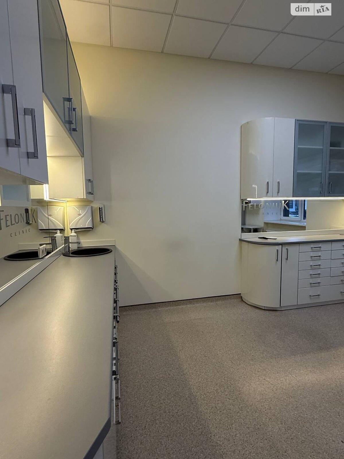 Коммерческое помещение в Хмельницком, сдам в аренду по Заречанская улица 11Е, район Выставка, цена: 43 290 грн за объект фото 1