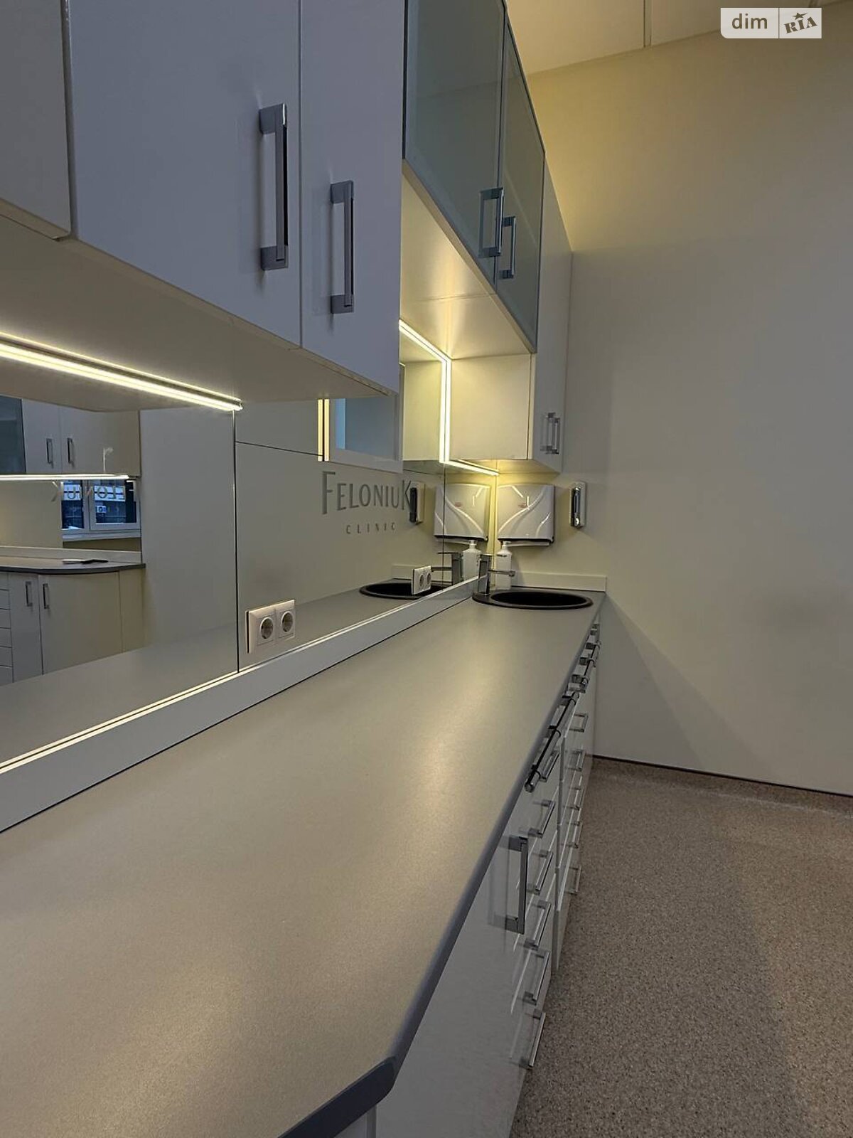 Коммерческое помещение в Хмельницком, сдам в аренду по Заречанская улица 11Е, район Выставка, цена: 43 290 грн за объект фото 1