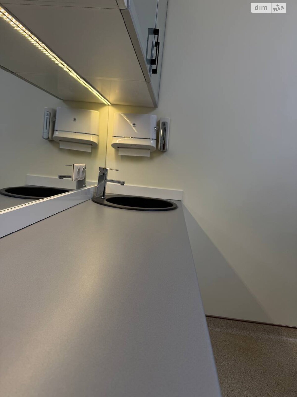 Коммерческое помещение в Хмельницком, сдам в аренду по Заречанская улица 11Е, район Выставка, цена: 43 290 грн за объект фото 1