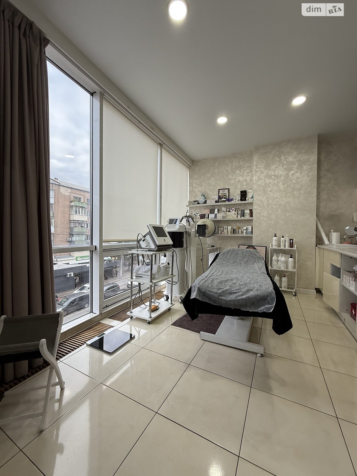 Коммерческое помещение в Хмельницком, сдам в аренду по Заречанская улица 3/1, район Выставка, цена: 50 000 грн за объект фото 1