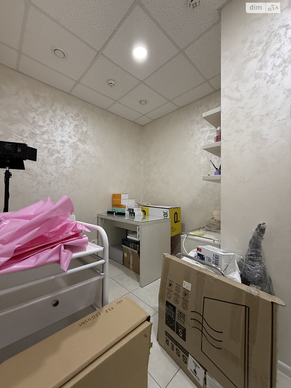 Коммерческое помещение в Хмельницком, сдам в аренду по Заречанская улица 3/1, район Выставка, цена: 50 000 грн за объект фото 1