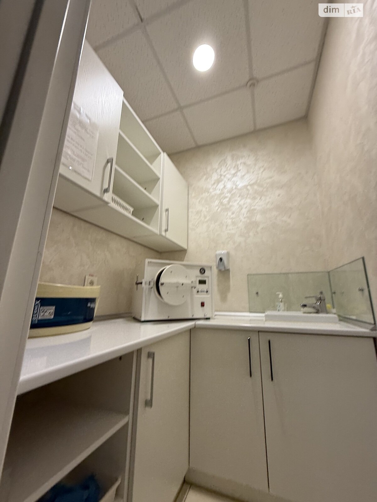 Коммерческое помещение в Хмельницком, сдам в аренду по Заречанская улица 3/1, район Выставка, цена: 50 000 грн за объект фото 1