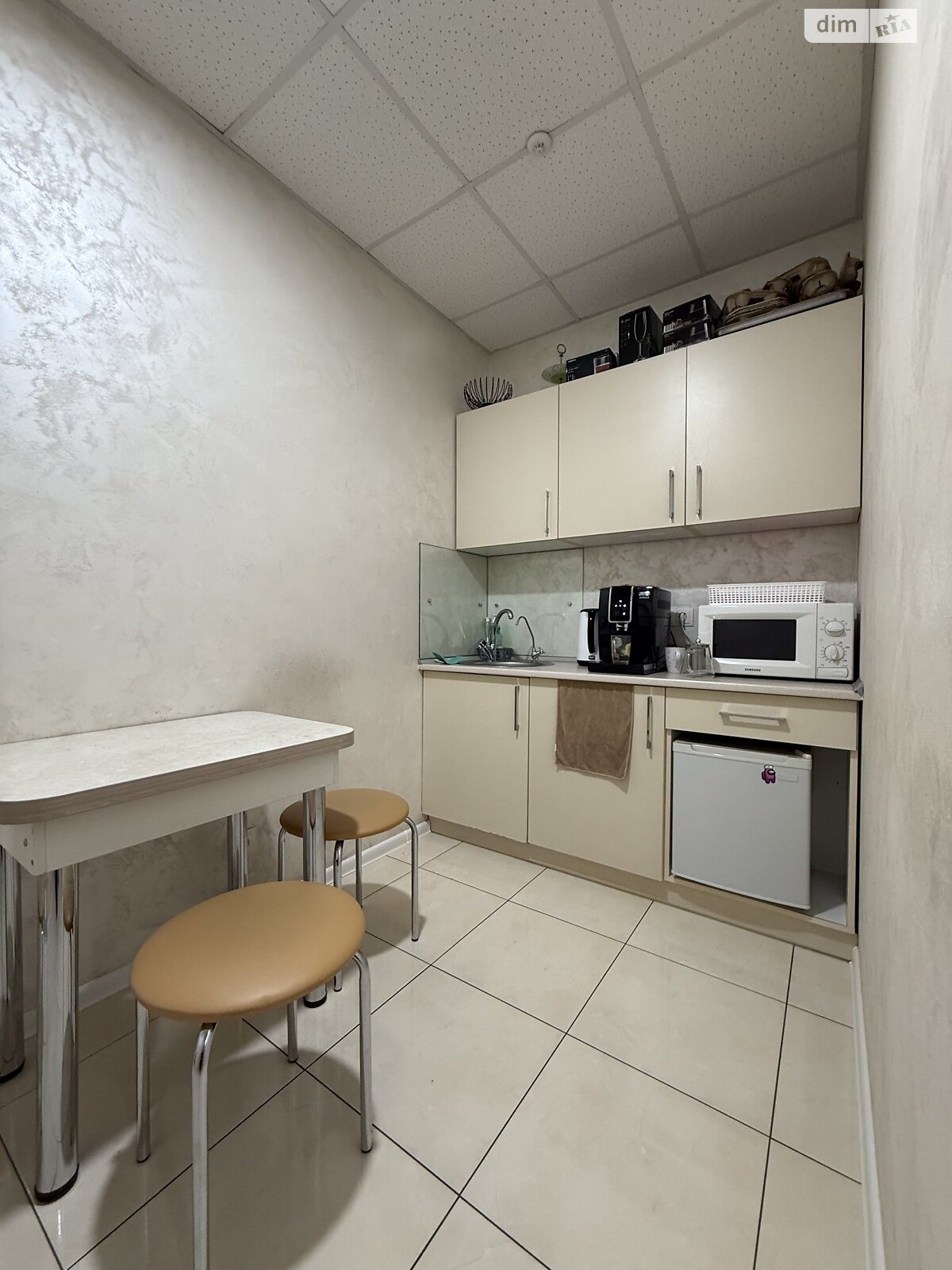 Коммерческое помещение в Хмельницком, сдам в аренду по Заречанская улица 3/1, район Выставка, цена: 50 000 грн за объект фото 1