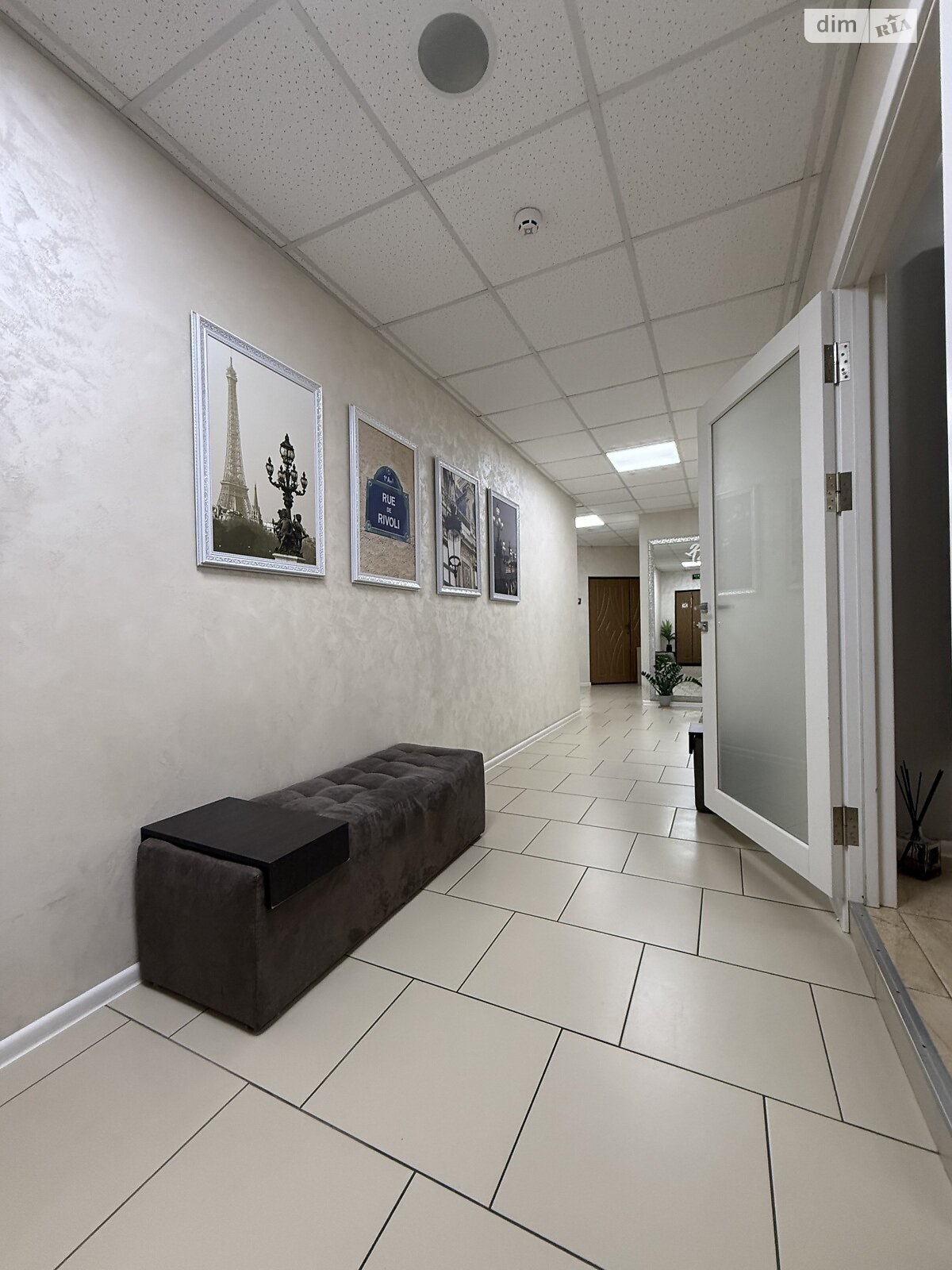 Коммерческое помещение в Хмельницком, сдам в аренду по Заречанская улица 3/1, район Выставка, цена: 50 000 грн за объект фото 1