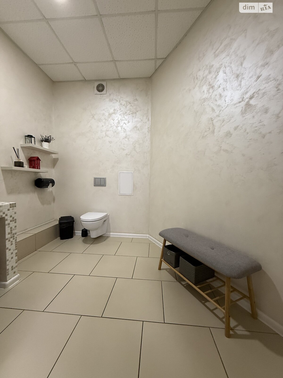 Коммерческое помещение в Хмельницком, сдам в аренду по Заречанская улица 3/1, район Выставка, цена: 50 000 грн за объект фото 1