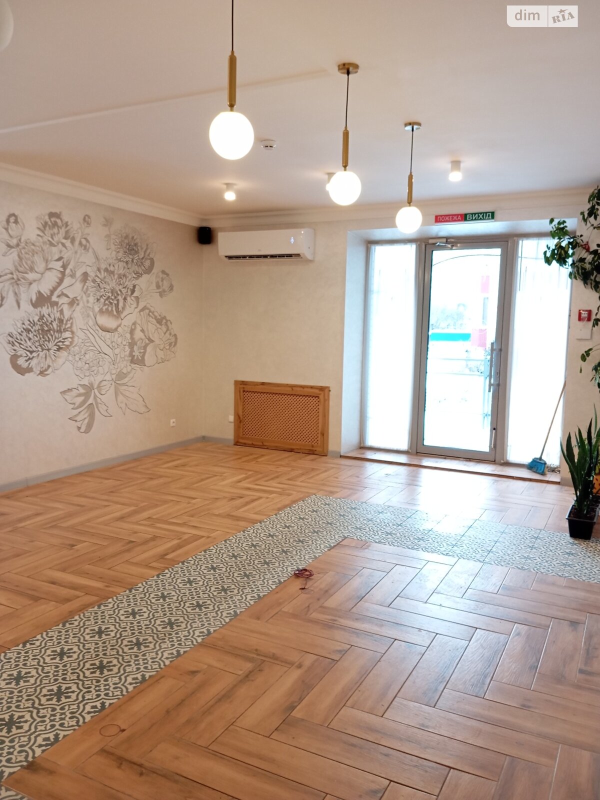 Коммерческое помещение в Хмельницком, сдам в аренду по Заречанская улица 26/1, район Выставка, цена: 20 000 грн за объект фото 1