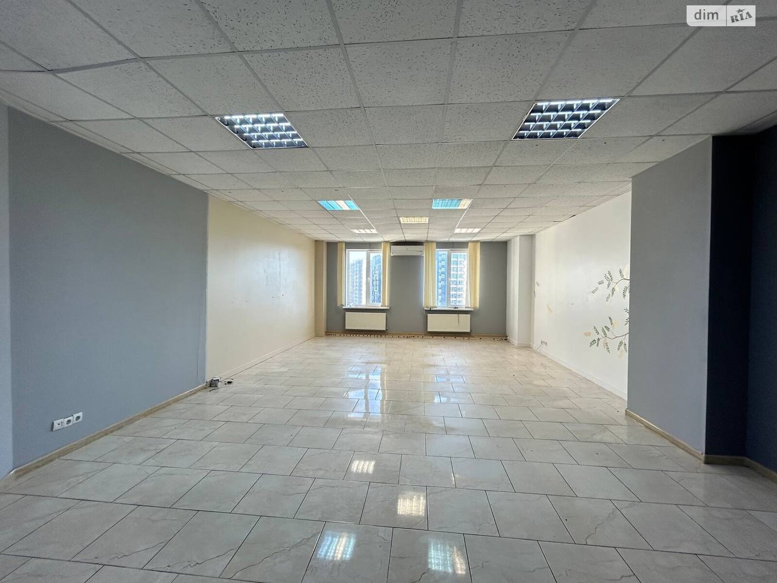 Коммерческое помещение в Хмельницком, сдам в аренду по Заречанская улица 3/1, район Выставка, цена: 12 000 грн за объект фото 1