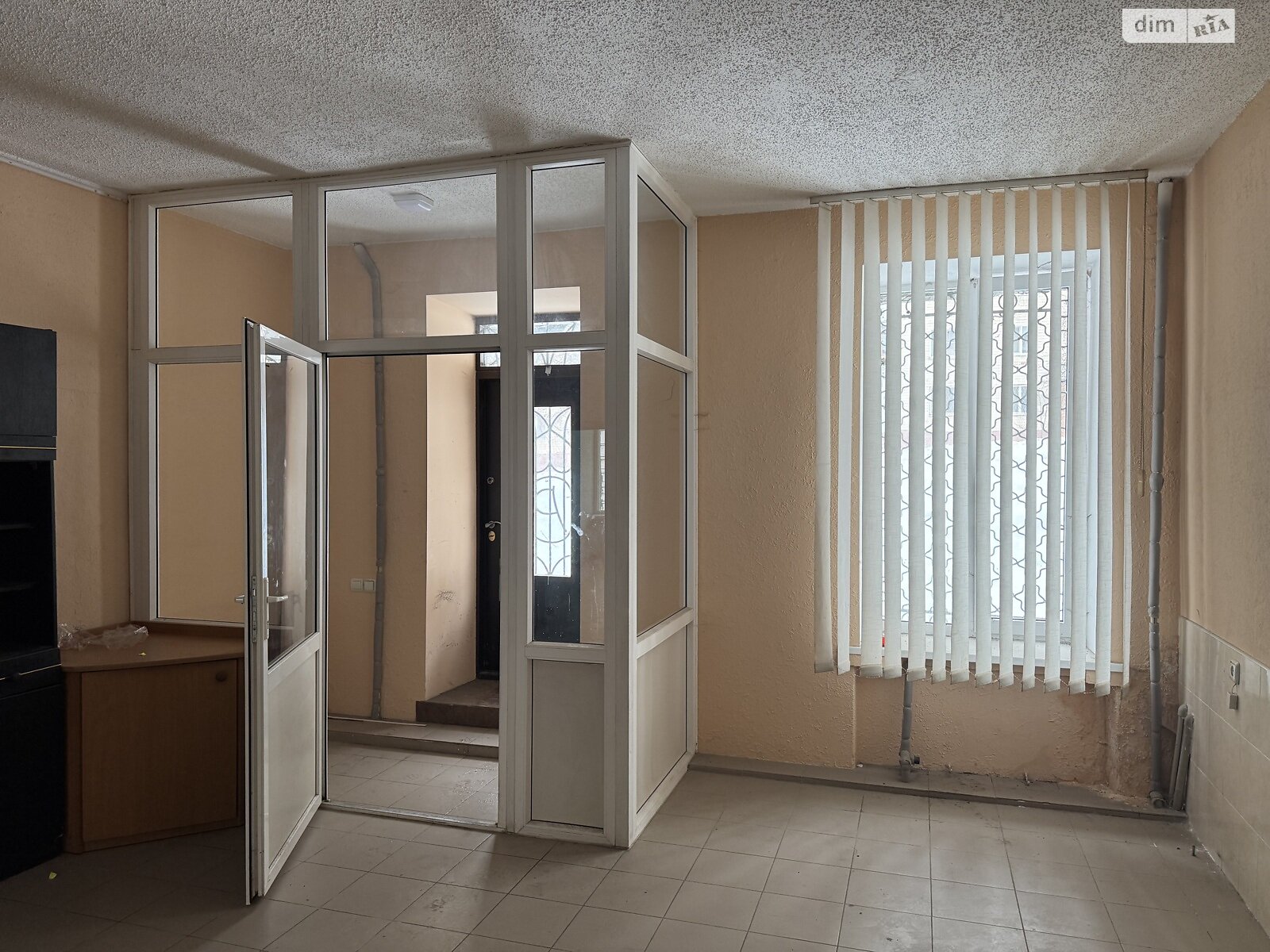 Коммерческое помещение в Хмельницком, сдам в аренду по Заречанская улица 24, район Выставка, цена: 16 000 грн за объект фото 1