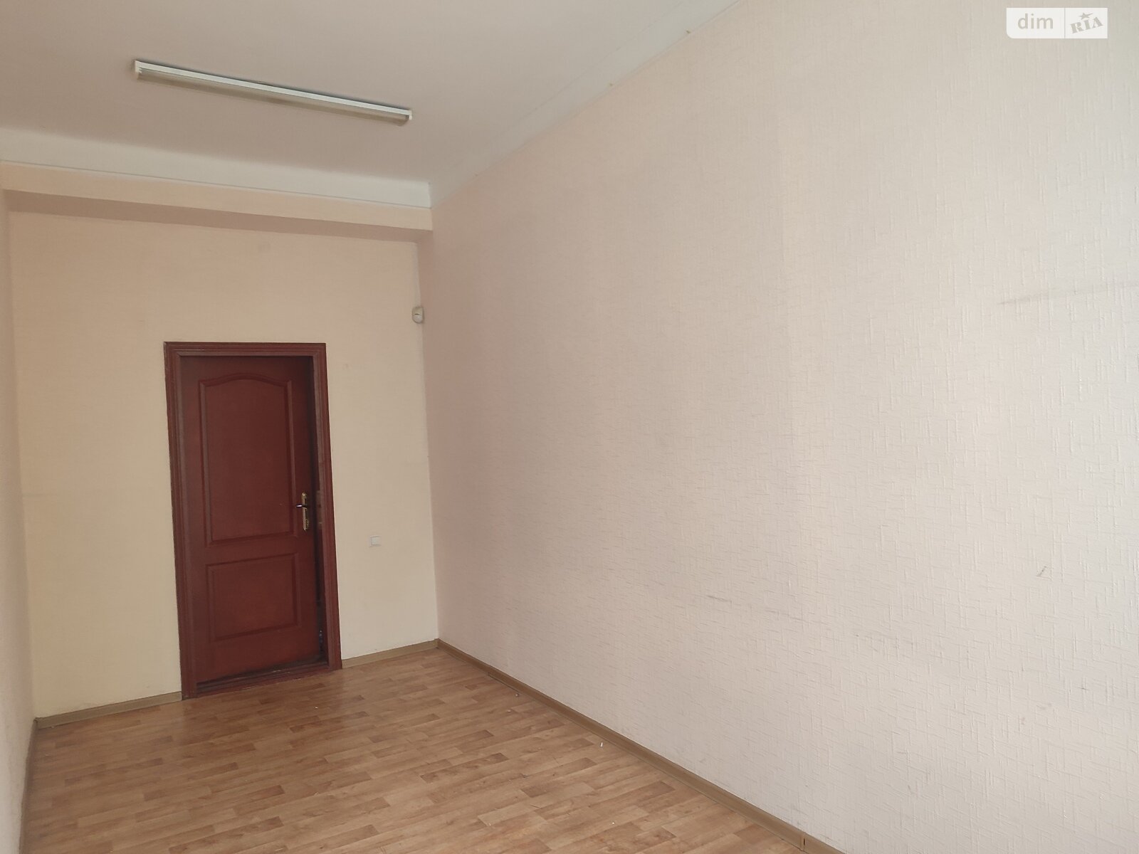 Комерційне приміщення в Хмельницькому, здам в оренду по Кам’янецька вулиця 122, район Південно-Західний, ціна: 2 002 грн за об’єкт фото 1 Комерційне приміщення в Хмельницькому, здам в оренду по Кам’янецька вулиця 122, район Південно-Західний, ціна: 2 002 грн за об’єкт фото 1