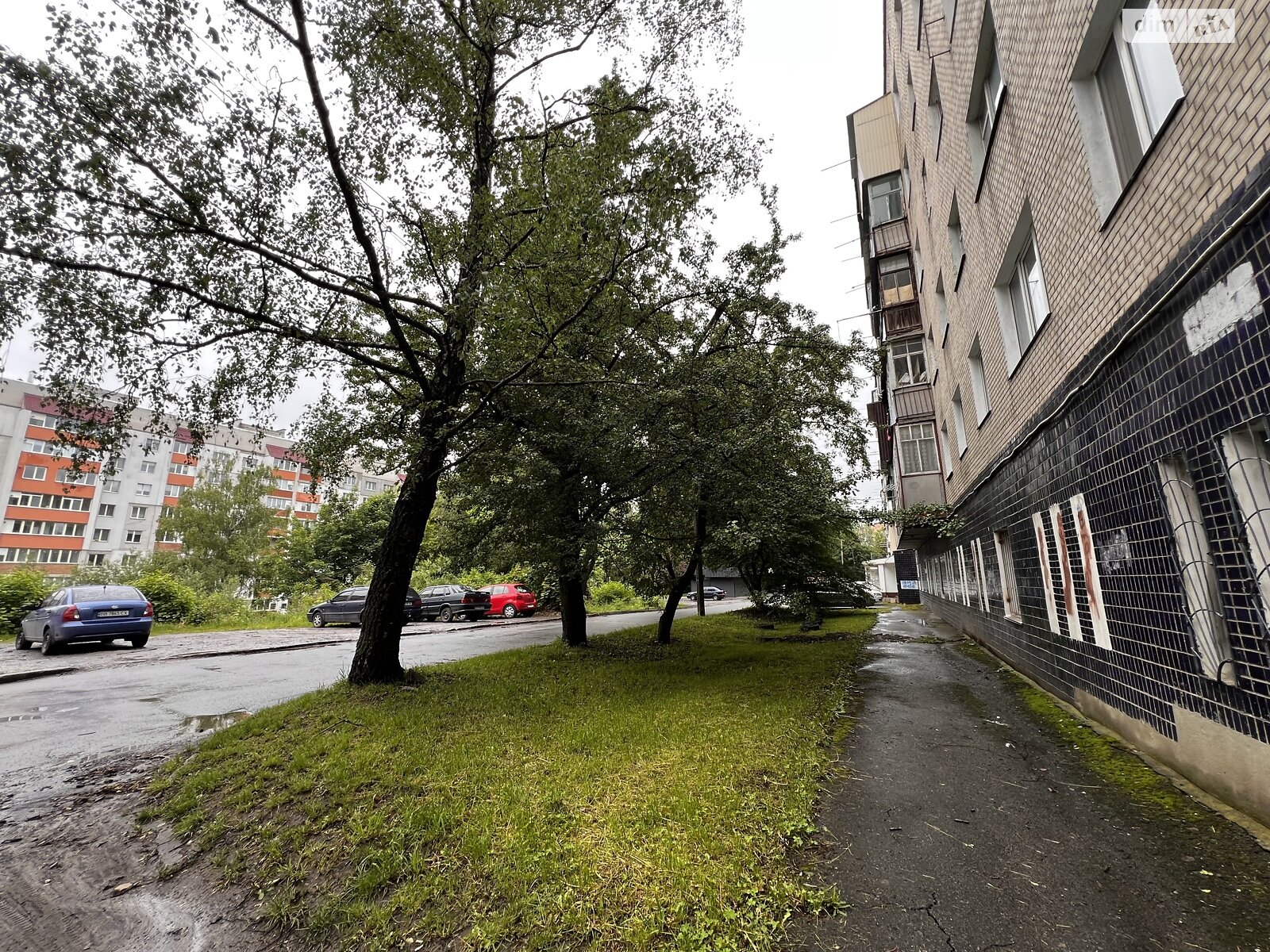 Комерційне приміщення в Хмельницькому, здам в оренду по Молодіжна вулиця 7, район Південно-Західний, ціна: 14 100 грн за об’єкт фото 1 Комерційне приміщення в Хмельницькому, здам в оренду по Молодіжна вулиця 7, район Південно-Західний, ціна: 14 100 грн за об’єкт фото 1
