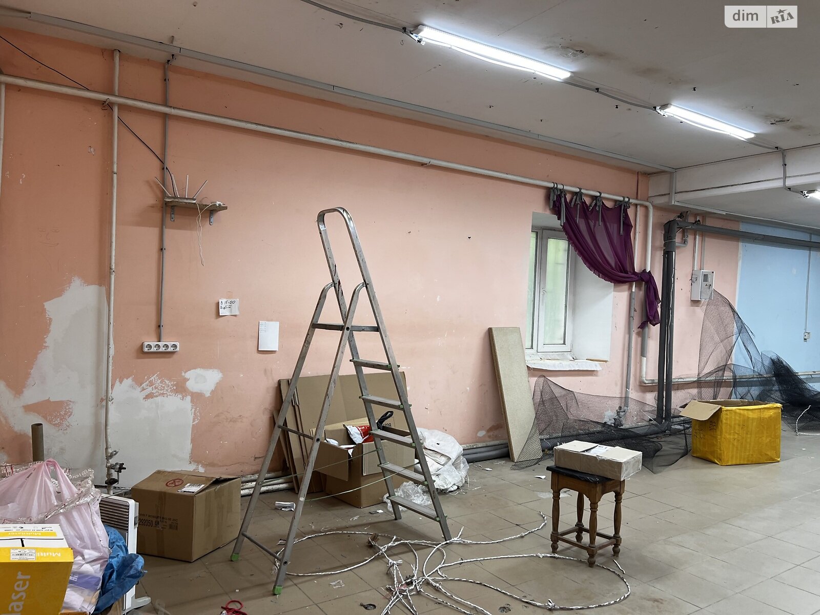 Комерційне приміщення в Хмельницькому, здам в оренду по Молодіжна вулиця 7, район Південно-Західний, ціна: 14 100 грн за об’єкт фото 1 Комерційне приміщення в Хмельницькому, здам в оренду по Молодіжна вулиця 7, район Південно-Західний, ціна: 14 100 грн за об’єкт фото 1