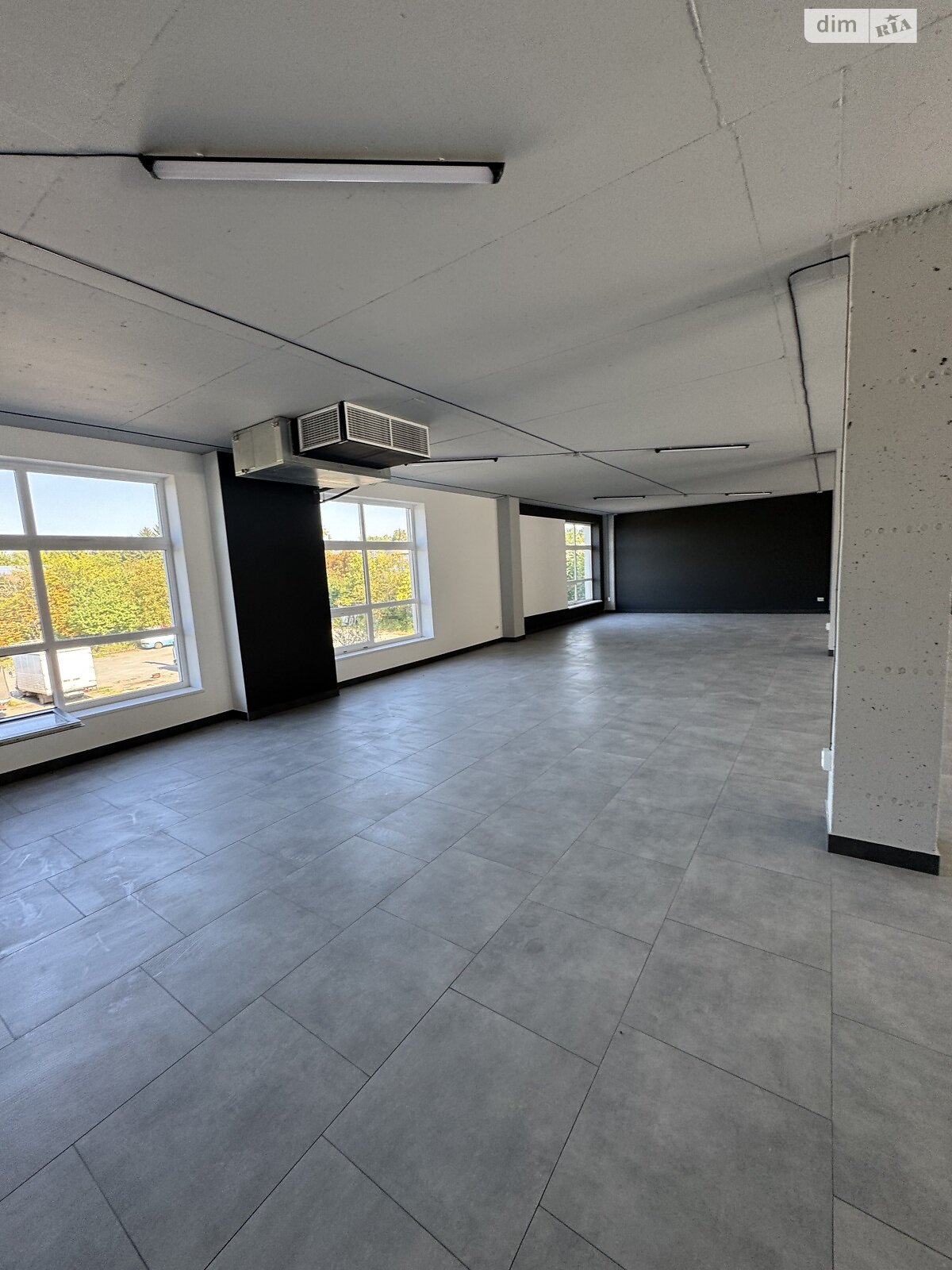 Коммерческое помещение в Хмельницком, сдам в аренду по Молодежная улица, район Юго-Западный, цена: 42 550 грн за объект фото 1 Коммерческое помещение в Хмельницком, сдам в аренду по Молодежная улица, район Юго-Западный, цена: 42 550 грн за объект фото 1